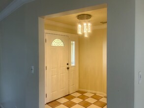 6416 Lake Sunrise Dr in Apollo Beach, FL - Building Photo - Building Photo