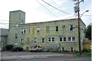 113 W Buffalo St in Warsaw, NY - Building Photo