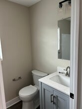 2925 S Wilson Rd in Radcliff, KY - Foto de edificio - Building Photo