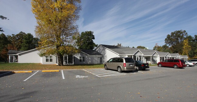 333 Broadway in Fort Edward, NY - Building Photo - Building Photo