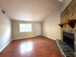 4101 Hawthorne Cir in Smyrna, GA - Building Photo - Building Photo