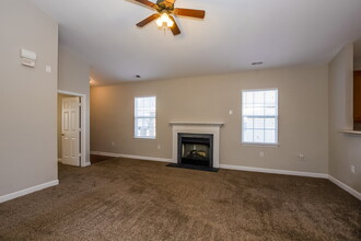 6653 Thistle Down Dr in Harrisburg, NC - Building Photo - Building Photo