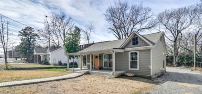 107 Caldwell St in Starkville, MS - Foto de edificio - Building Photo