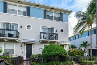 334 NW 1st St in Delray Beach, FL - Building Photo - Building Photo