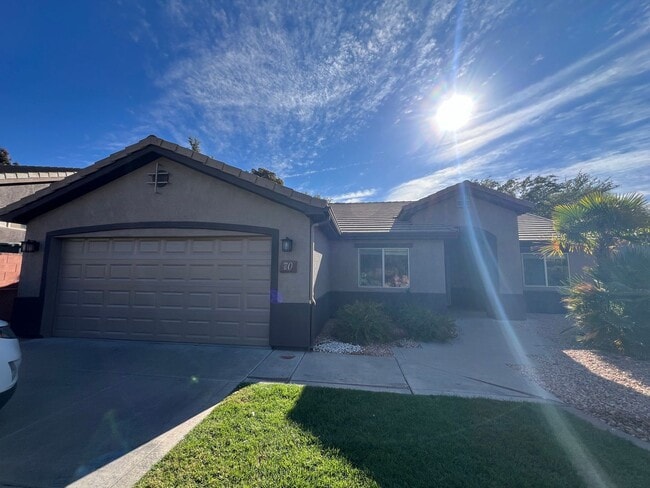 1173 W Snow Canyon Pkwy in Saint George, UT - Building Photo - Building Photo