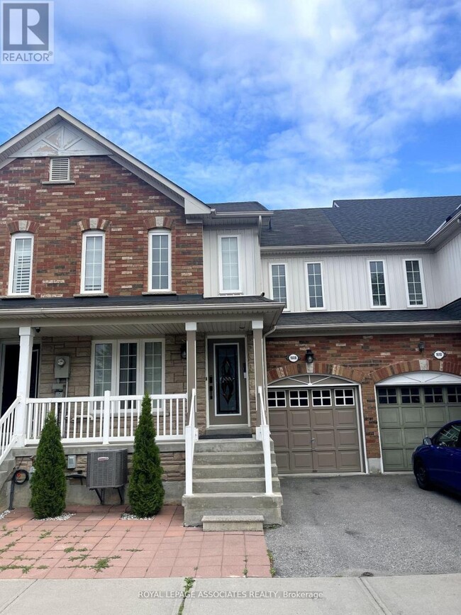 1608 Avonmore Square