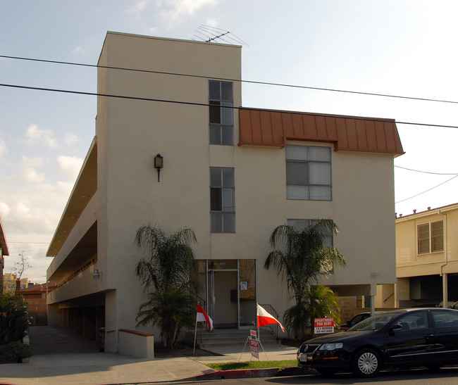 1738 Purdue Ave in Los Angeles, CA - Building Photo - Building Photo