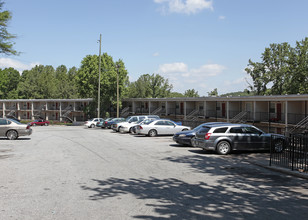 Woodland Heights in Atlanta, GA - Building Photo - Building Photo