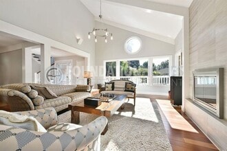 52 Paseo Mirasol in Tiburon, CA - Building Photo - Building Photo