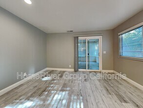 3228 Somerset Rd in Sacramento, CA - Building Photo - Building Photo