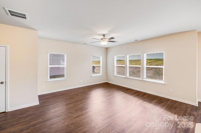 2019 Sadler Wds Ln in Charlotte, NC - Building Photo - Building Photo