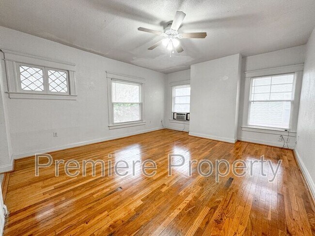 3708 Baltimore Ave in Kansas City, MO - Building Photo - Building Photo