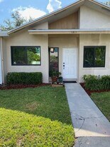 669 Coventry St in Boca Raton, FL - Building Photo