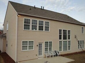 690 Pimlicon Pl in Suwanee, GA - Building Photo - Building Photo