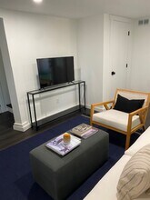 2216 E Roanoke St in Seattle, WA - Building Photo - Building Photo