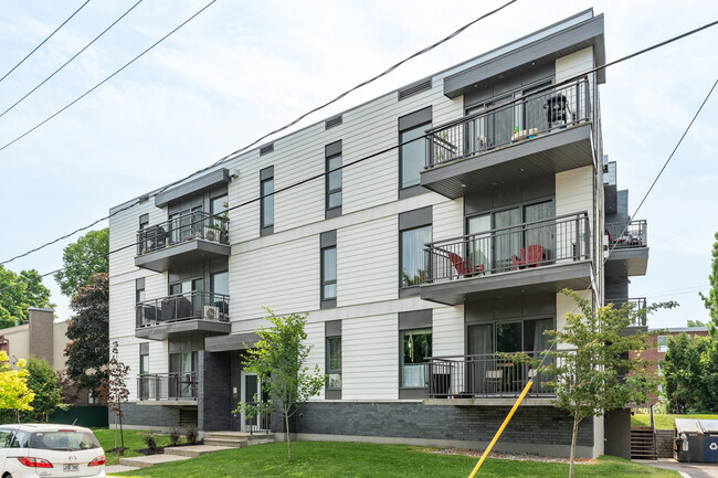 3497 Sainte-Foy Ch in Québec, QC - Building Photo - Building Photo