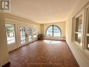 14377 Warden Ave. in Whitchurch-Stouffville, ON - Building Photo - Building Photo