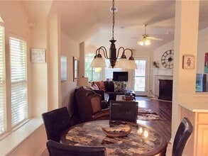 18731 Gibbons Dr in Dallas, TX - Building Photo - Building Photo