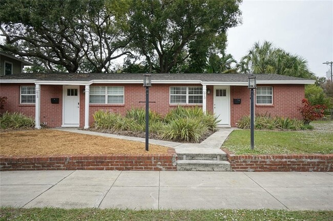 813 S Fremont Ave in Tampa, FL - Building Photo - Building Photo