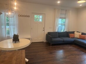 131 Vance Ave in Black Mountain, NC - Building Photo - Building Photo