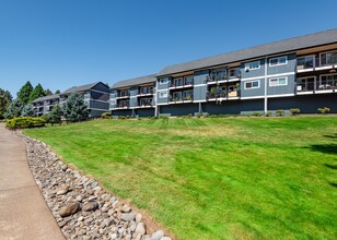 Shadow Hills in Portland, OR - Building Photo - Building Photo