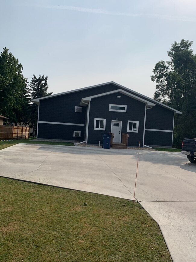 1234 E Kemp Ave Apartments and Nearby Watertown Apartments For Rent