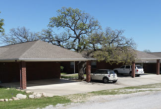 2142-2148 Cedar Vly in Kingsland, TX - Building Photo - Building Photo