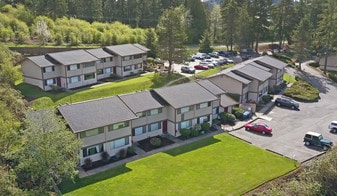Hillsider 50 Apartments in Poulsbo, WA - Building Photo