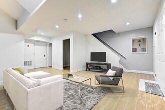 546 Chauncey St in Brooklyn, NY - Building Photo - Building Photo