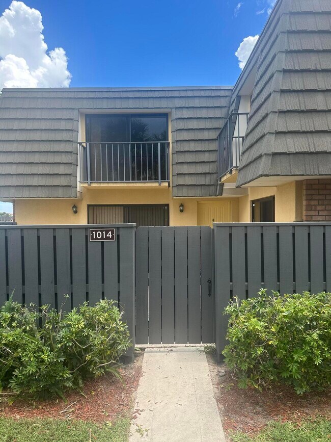 property at 1014 10th Way