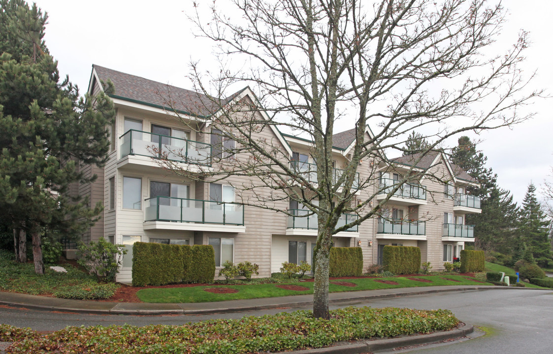 Crystal Ridge in Seattle, WA - Building Photo