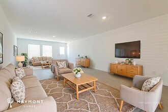 2053 Belgian Dr in Aubrey, TX - Foto de edificio - Building Photo