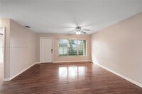 6821 SW 10th St in Pembroke Pines, FL - Building Photo - Building Photo