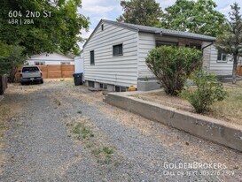 604 2nd St in Golden, CO - Building Photo