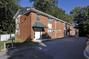 890 Greenwood Ave NE Apartments