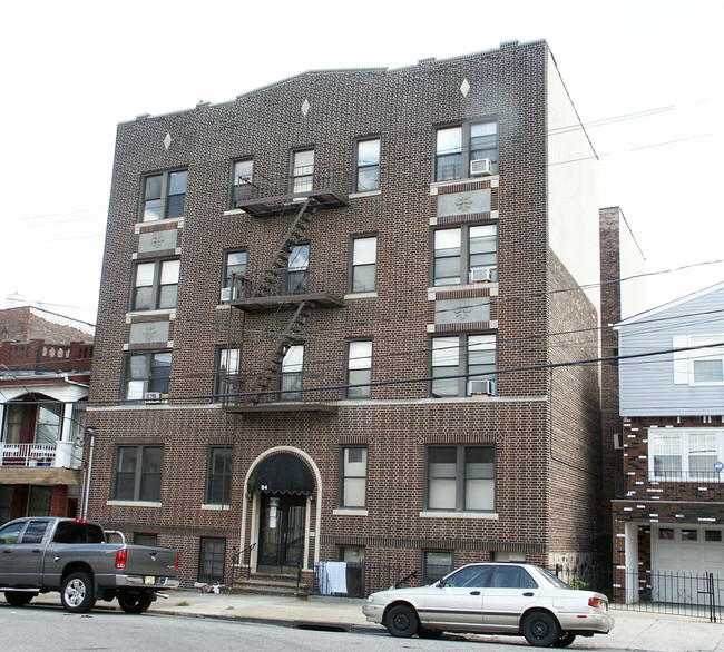 84 Waldo Ave in Jersey City, NJ - Building Photo - Building Photo