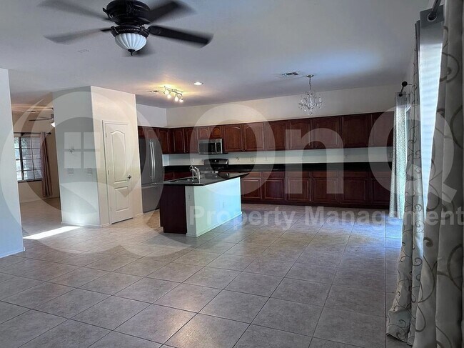 6521 S Emerald Dr in Chandler, AZ - Building Photo - Building Photo