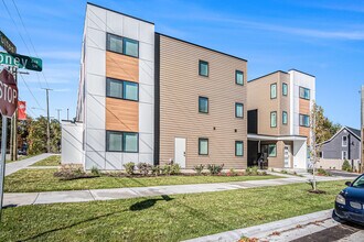 901 Fulton Street West in Grand Rapids, MI - Building Photo - Building Photo