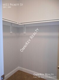 4611 Pickett St photo'