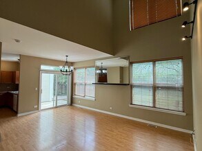 2376 Sunrise Ct in Aurora, IL - Building Photo - Building Photo