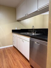 1271 Poplar Ave in Sunnyvale, CA - Building Photo - Building Photo