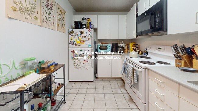 175 Beacon St in Somerville, MA - Building Photo - Building Photo