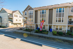 Springwater Corridor in Gresham, OR - Foto de edificio - Building Photo