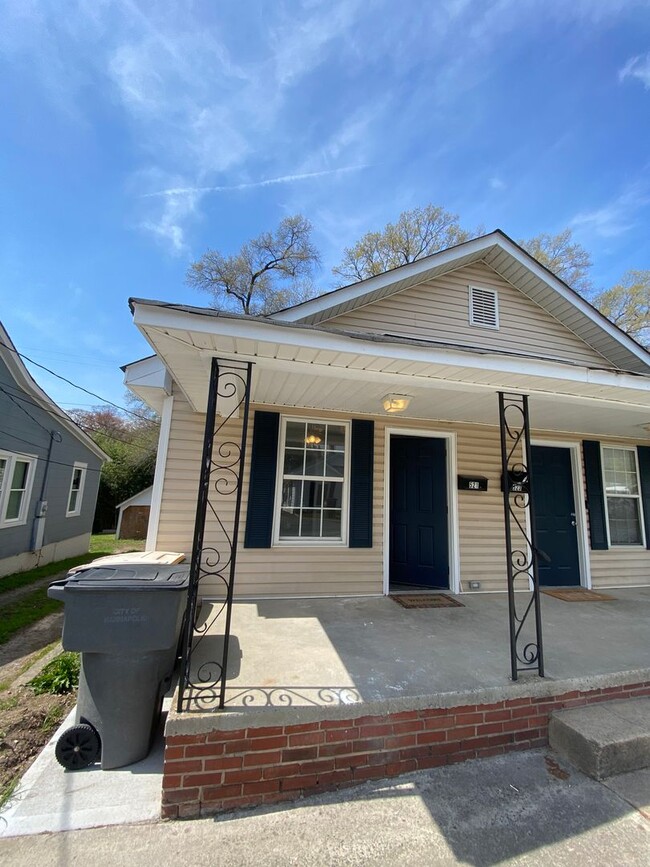 property at 521 N Rose Ave
