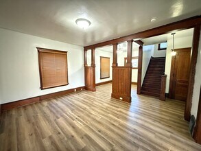 110 W High St in Jackson, MI - Building Photo - Building Photo