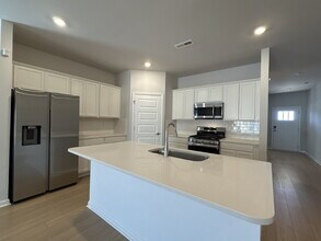 280 Shangrila Wy in Meridianville, AL - Foto de edificio - Building Photo