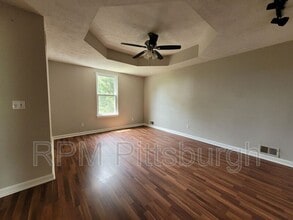 2301 Mt Troy Rd in Pittsburgh, PA - Building Photo - Building Photo