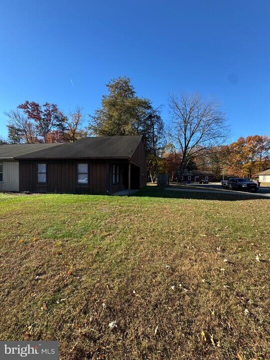 3269 Indian King Ct in Waldorf, MD - Building Photo