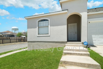 6931 Hallie Ridge in San Antonio, TX - Building Photo - Building Photo