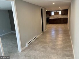 6632 N Broad St in Philadelphia, PA - Building Photo